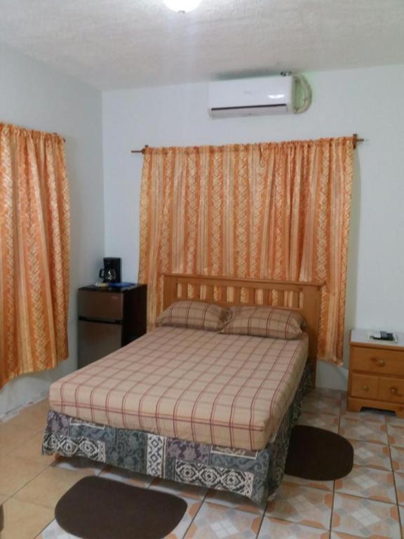 Beverley'S Guest House, Nevis Kültér fotó