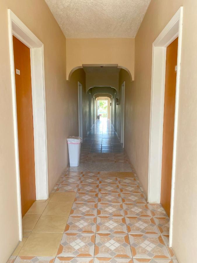 Beverley'S Guest House, Nevis Kültér fotó
