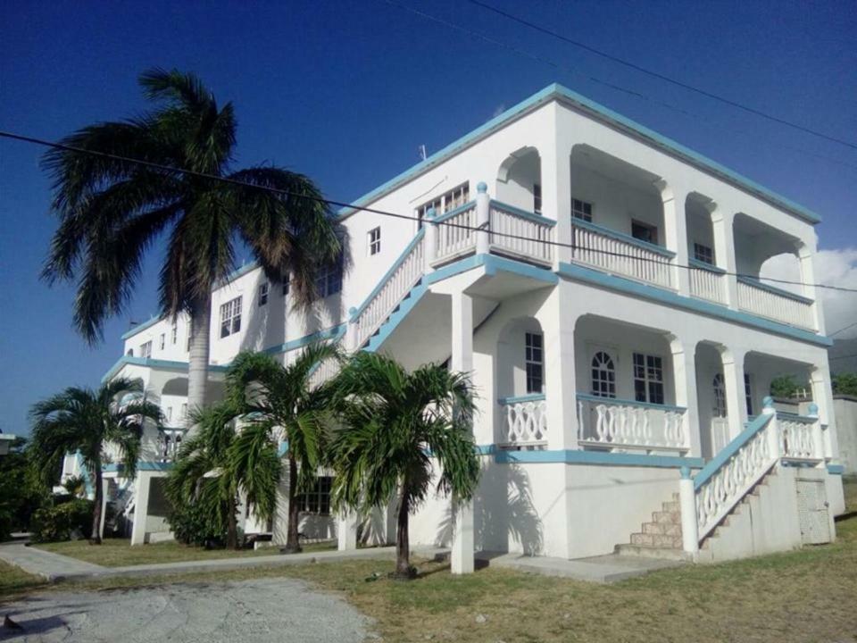 Beverley'S Guest House, Nevis Kültér fotó